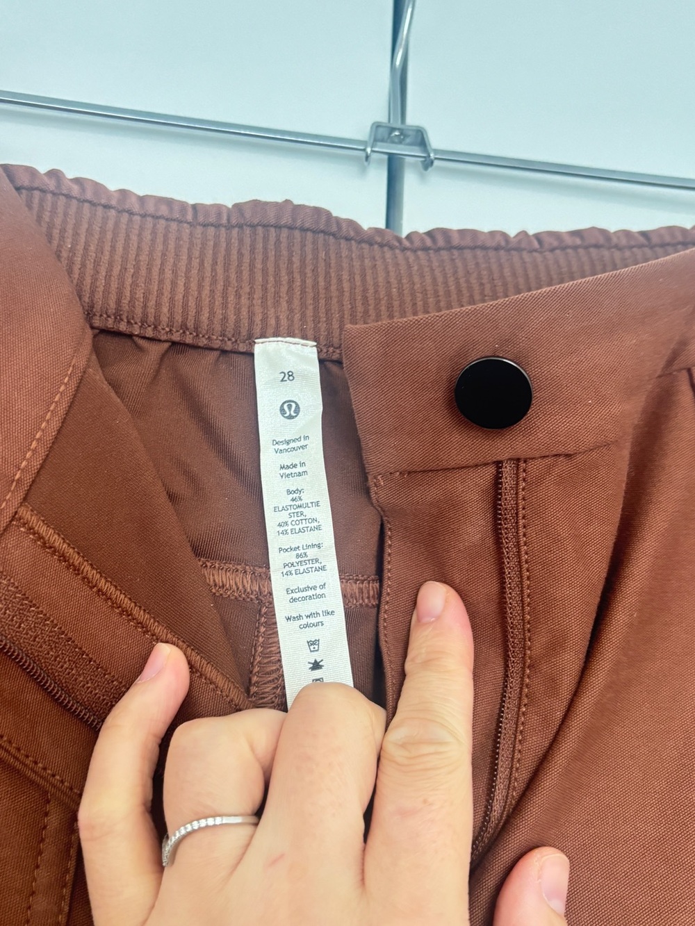 lululemon Light Utilitech Cargo Pocket High-rise Barrel Pants in Roasted Brown - Picture 4 of 6